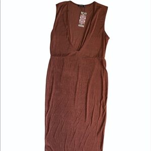 NWT Boohoo Plunge Midi Dress Size 14